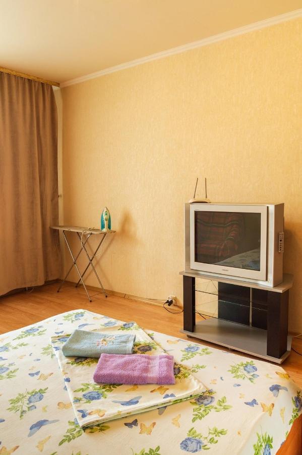 Квартира По Адресу Приозерная 8 Б Оболонь Kiev Extérieur photo